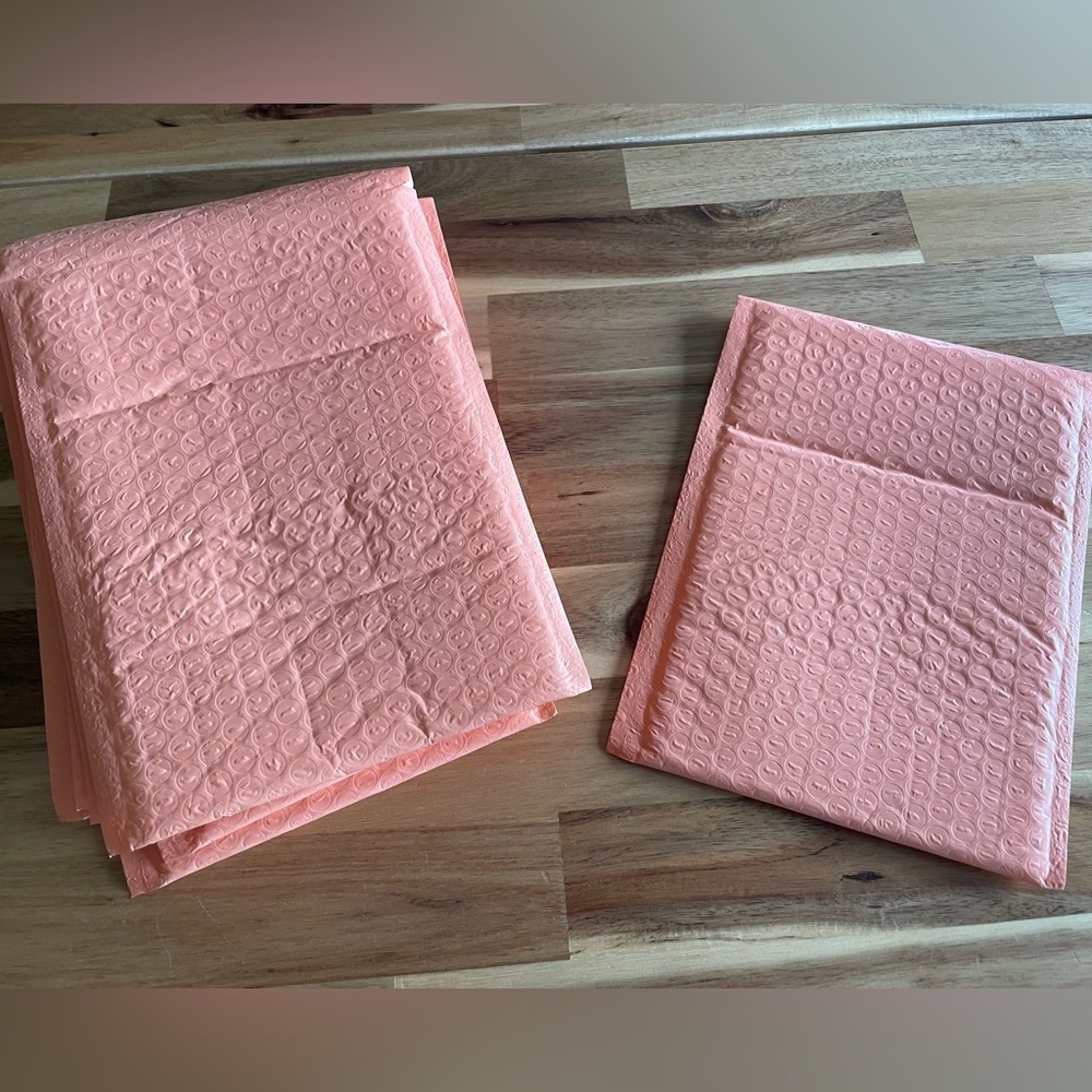 10 Bubble Mailers Peach 9x6”